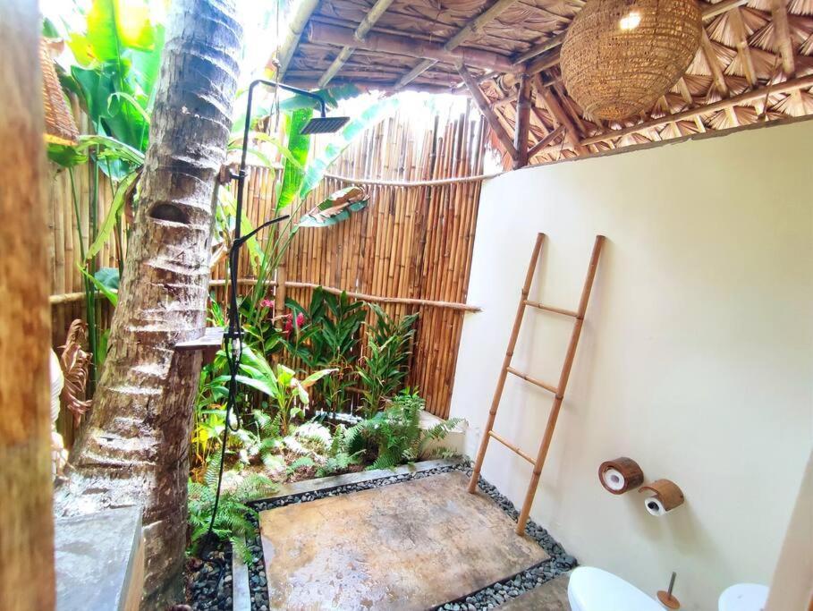 The Bamboo Houses - Tropical Garden & Empty Beach General Luna  Eksteriør billede