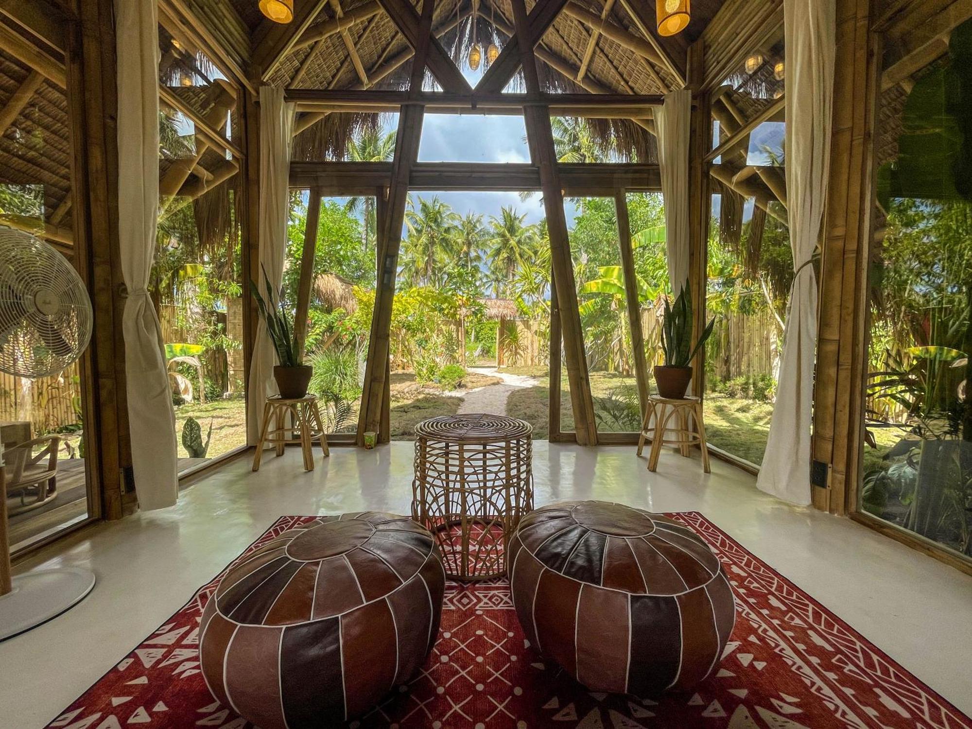 The Bamboo Houses - Tropical Garden & Empty Beach General Luna  Eksteriør billede